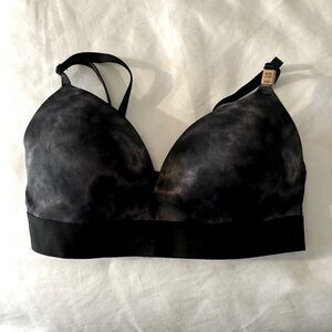 Victoria’s Secret Where Everywhere Bra in Black Marble Size 34D- NWT!!